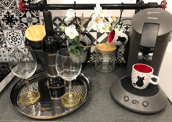 Paris-eiffel, Bienvenue -terrasse -netflix